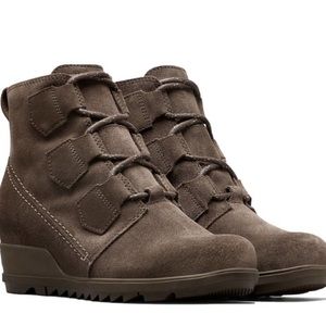 Sorel Women’s Suede Lace-Up Ankle Boot - Evie Lace in Major (Neutral Brown/Gray)